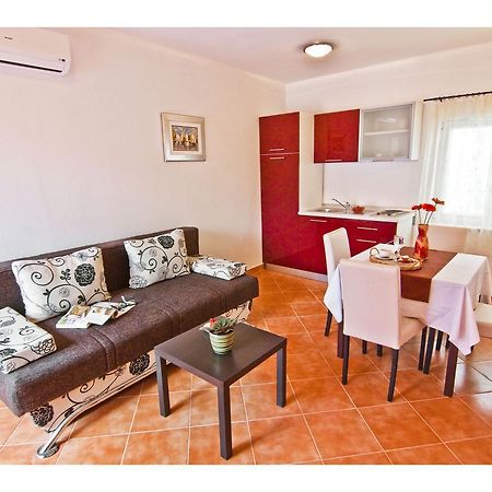 Apartments Cambi Kaštela Екстериор снимка