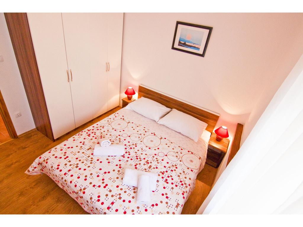 Apartments Cambi Kaštela Екстериор снимка