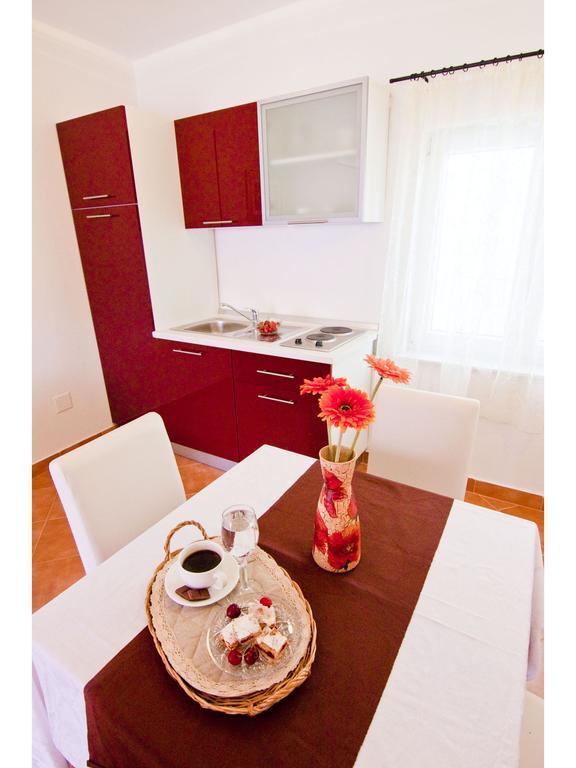 Apartments Cambi Kaštela Екстериор снимка